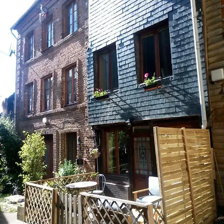Passe Le Porche * Cormeilles (Eure)
